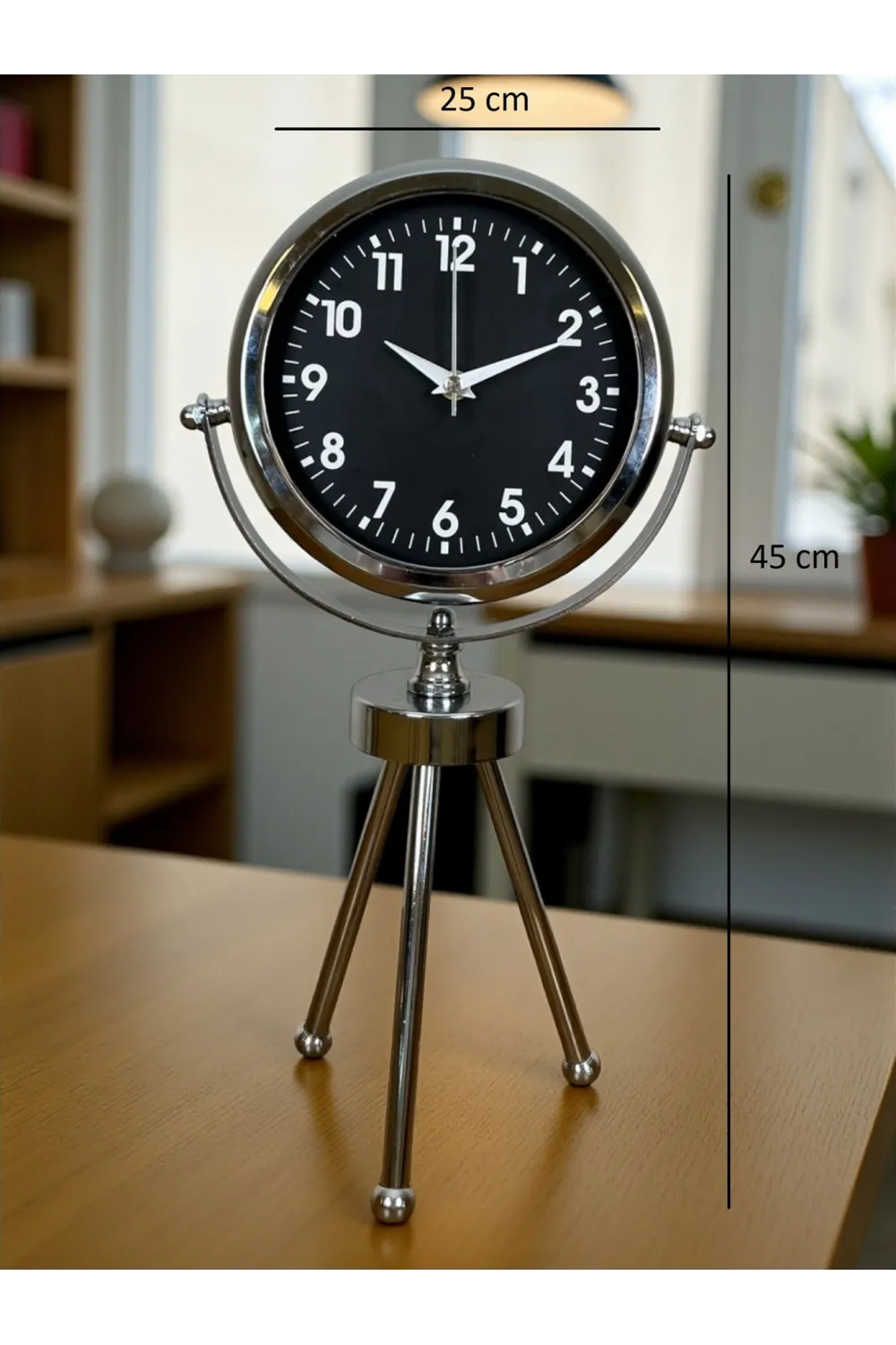 Silver Classic Tasarım Üç Ayaklı Metal Masa Saati