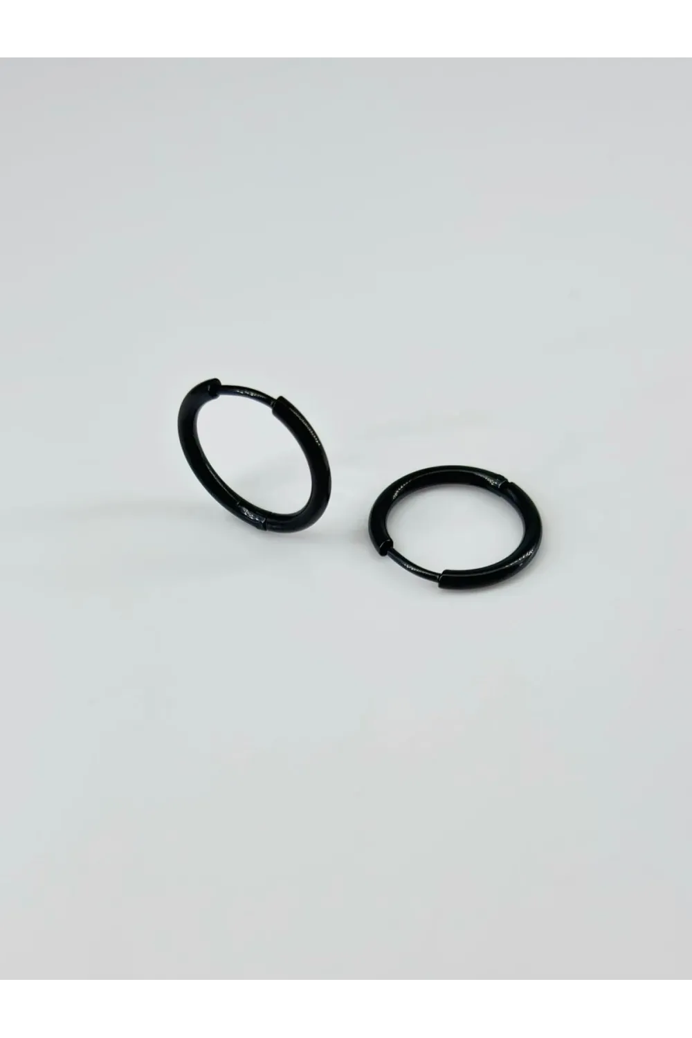 Siyah   Çelik Erkek Küpe Çap (14 Mm) Kalınlık (2 Mm) - Ekp0004