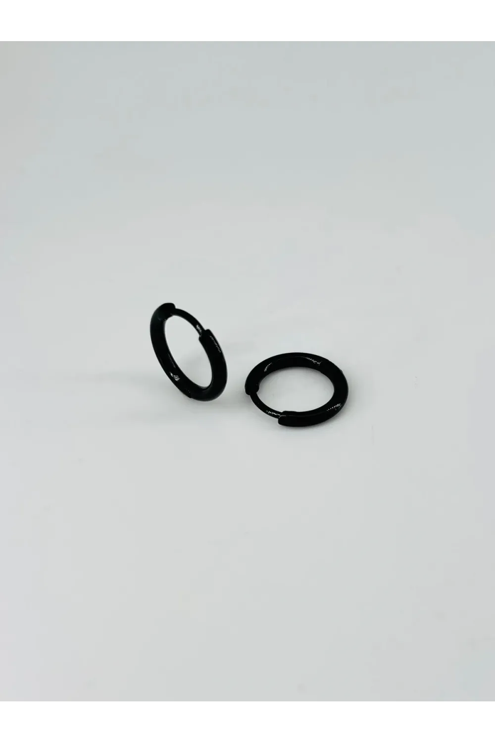 Siyah Çelik Erkek Küpe Çap (9 Mm) Kalınlık (2 Mm) - Ekp0034