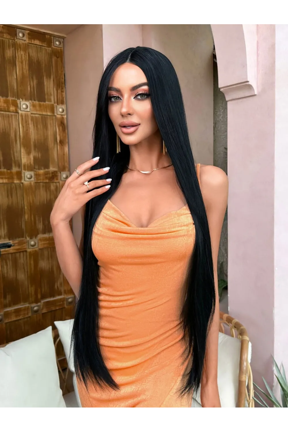 Siyah Ekstra Uzun Boy Tül Peruk