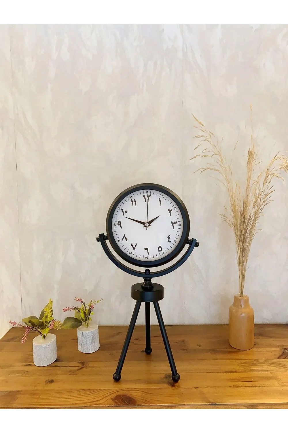 Siyah Metal Mini Tripod Farsça Masa Saati 45×26 cm