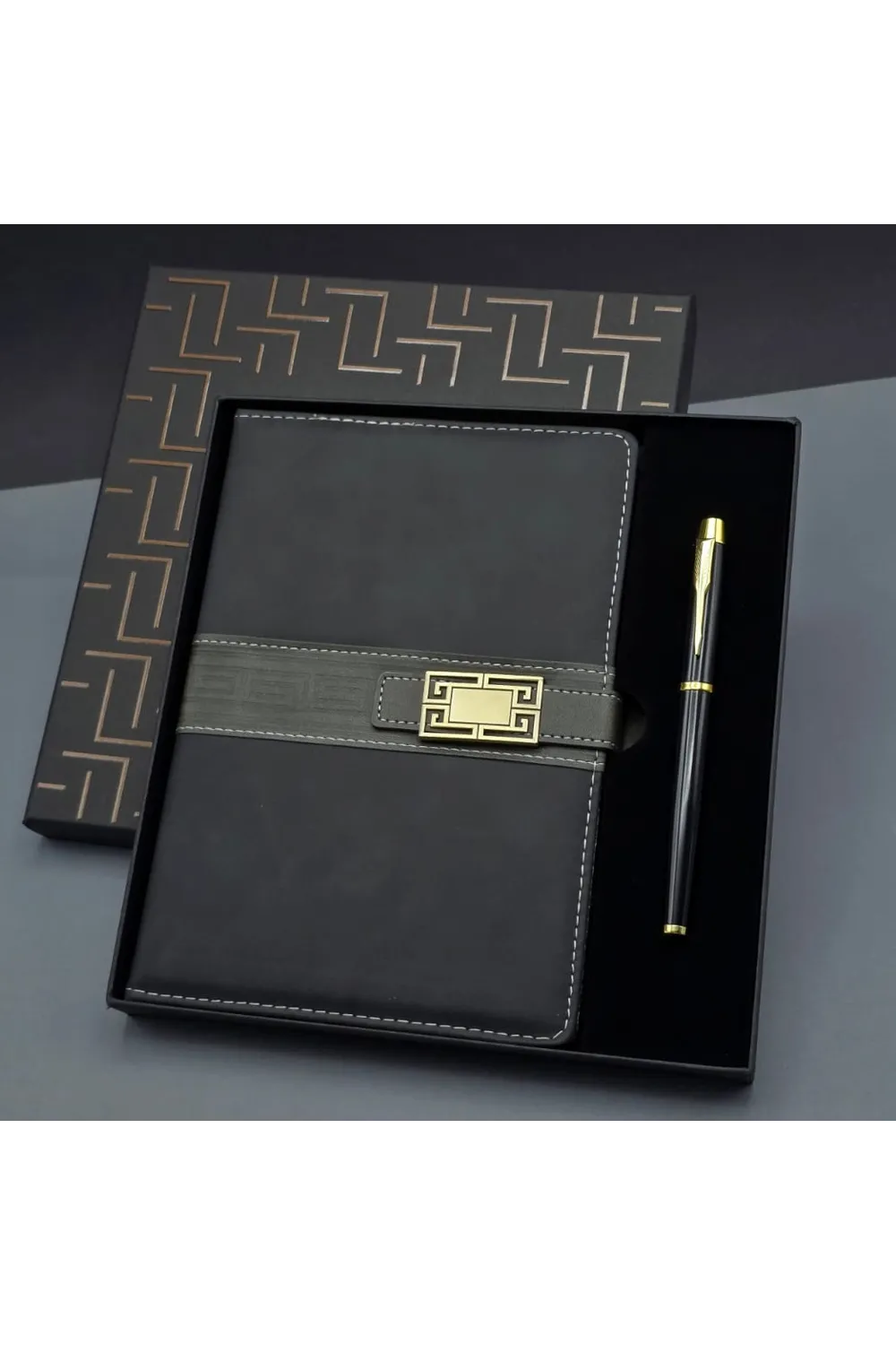Siyah Tokalı Tarihsiz Ajanda Defter Kalem Set