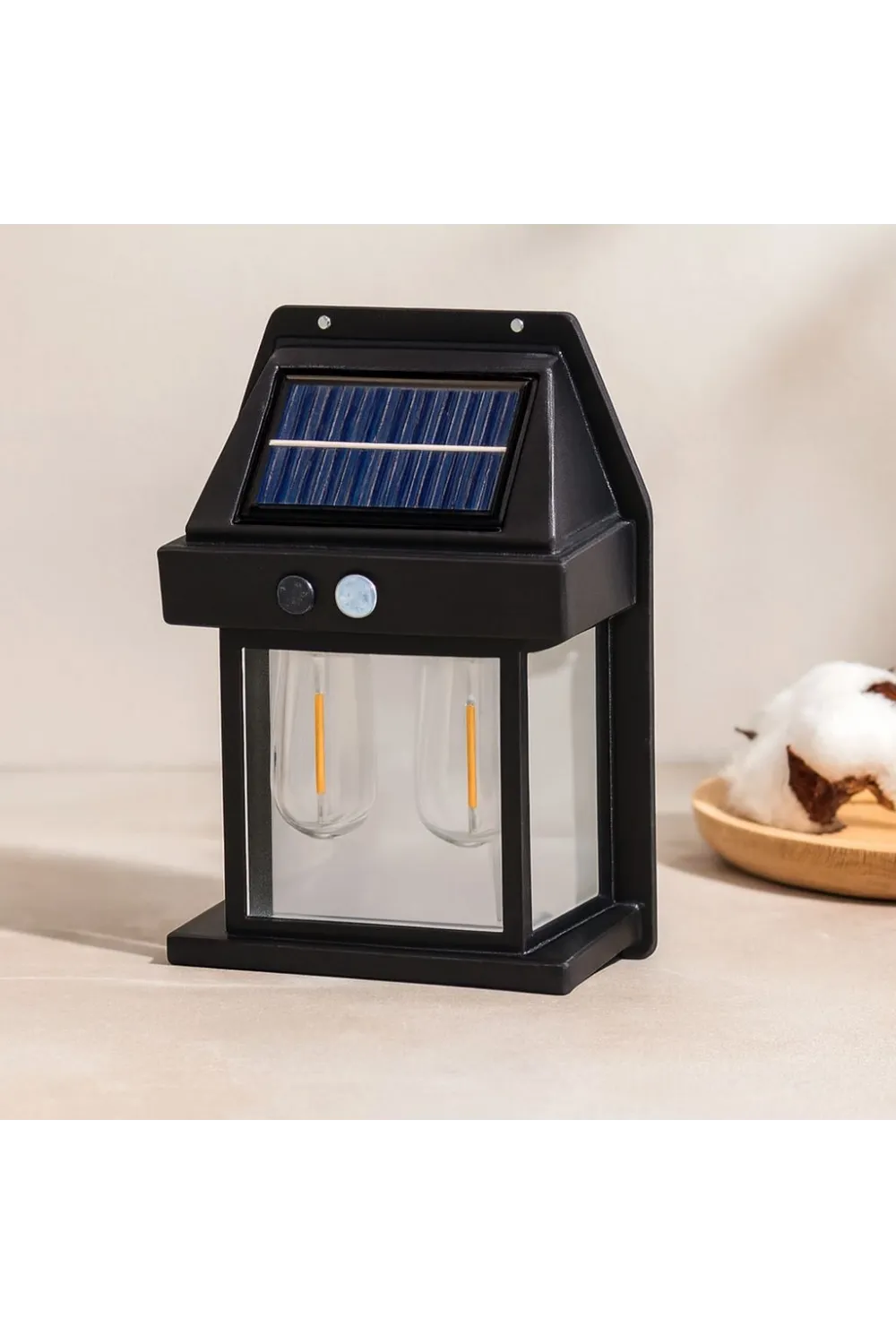Solar sensörlü duvar lambası 2x1W 1800mAh dış mekan