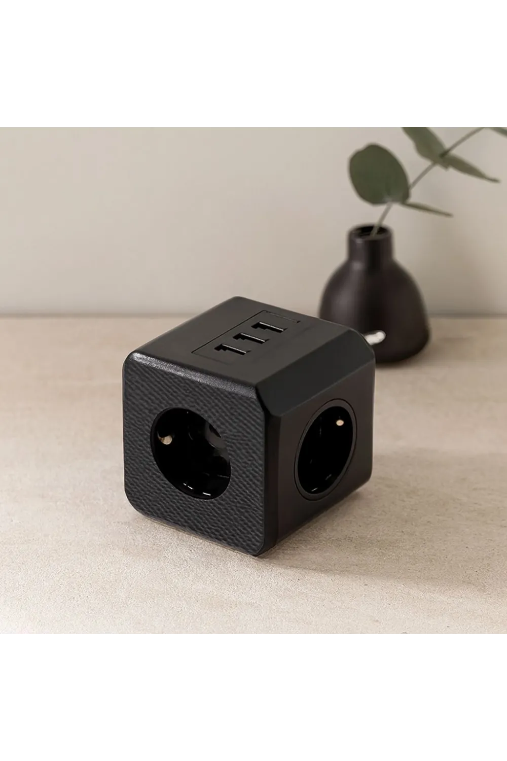 Termal akım korumalı 3lü duvar prizi (3x USB) - Siyah