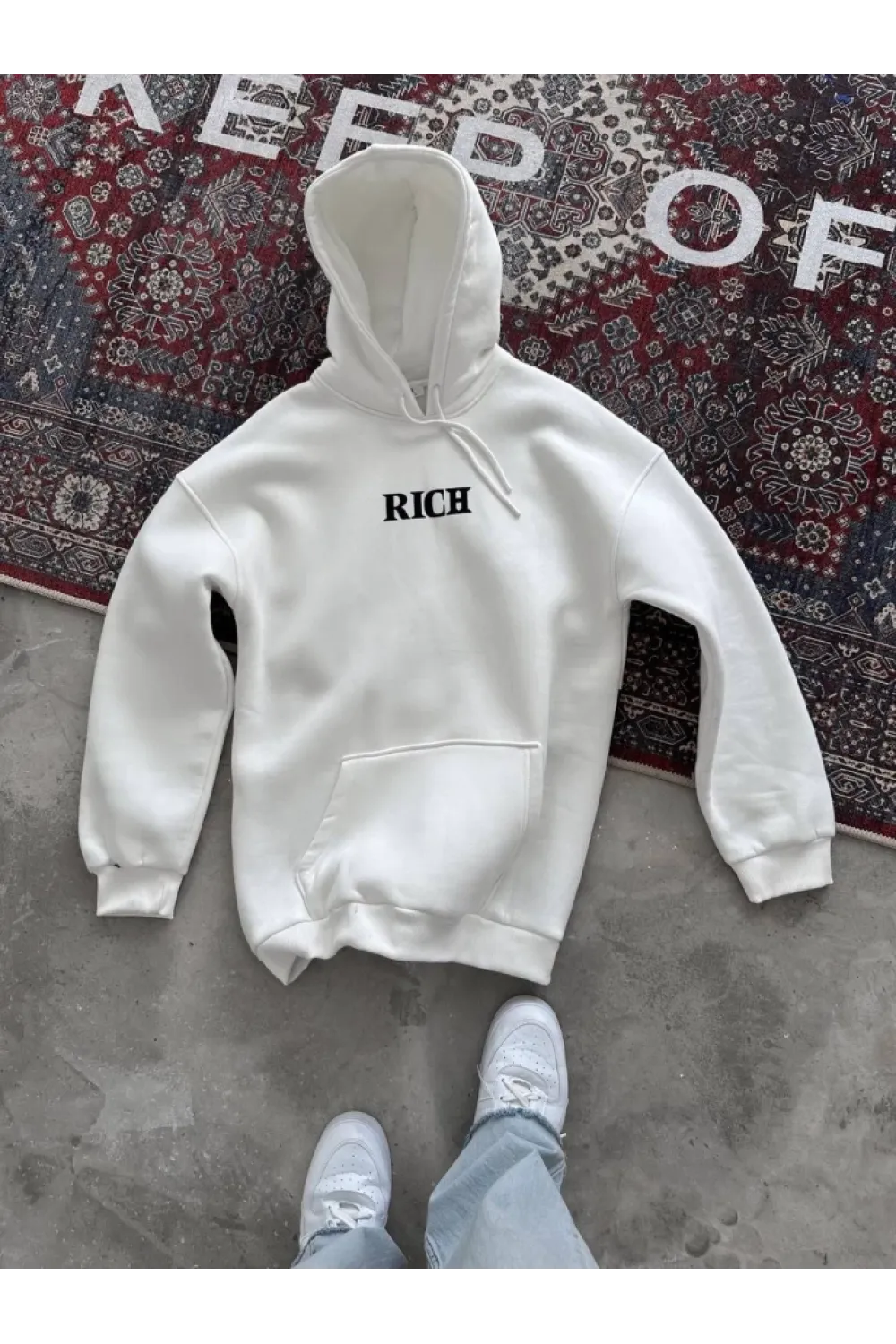 Uzun Kol Kapşonlu Göğüs Baskılı SweatShirt - Beyaz