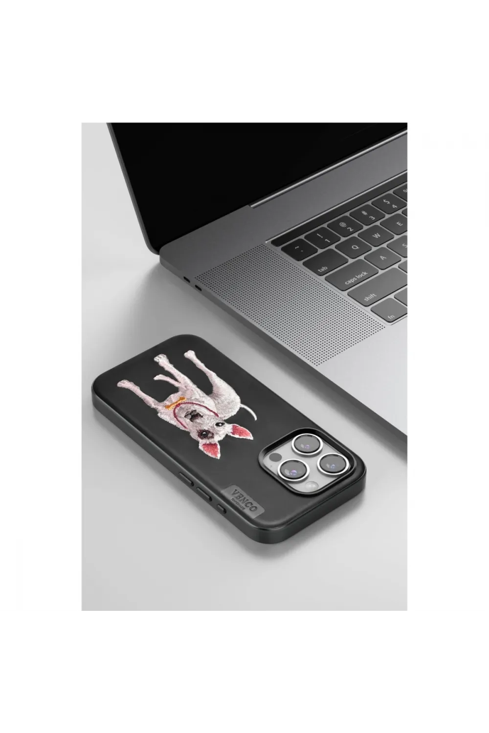 Venco Apple İphone 15 Pro Perma Desenli Kapak - Siyah