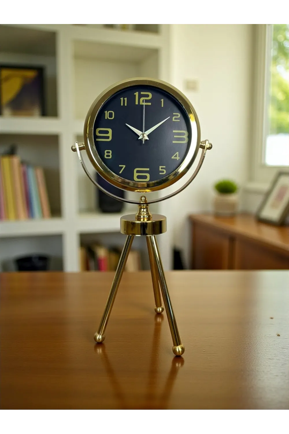 Vintage Prestige Üç Ayaklı Metal Masa Saati