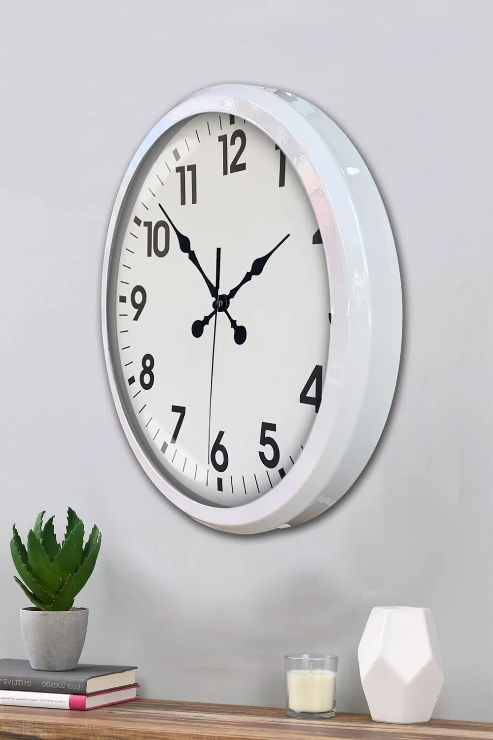 White Classic Modern 52 Cm Metal Duvar Saati