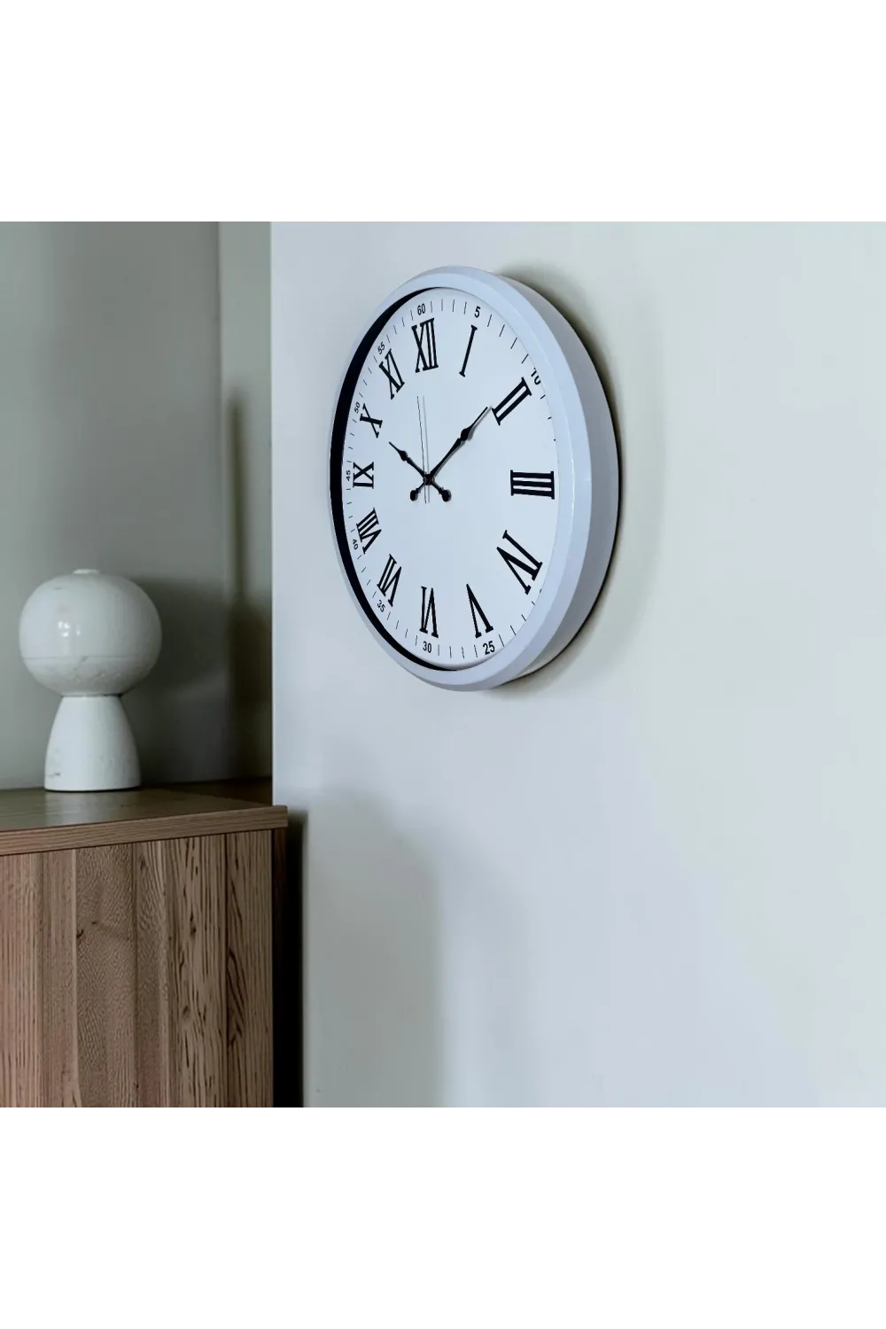 White Modern 52 x 52 Cm Duvar Saati