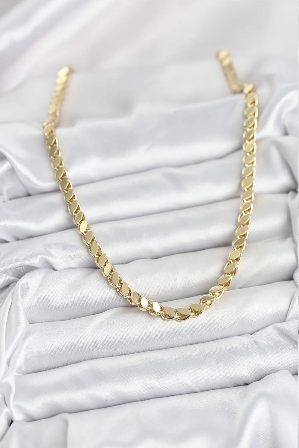 ietaks™ Xuping Gold Renk Arpa Kolye
