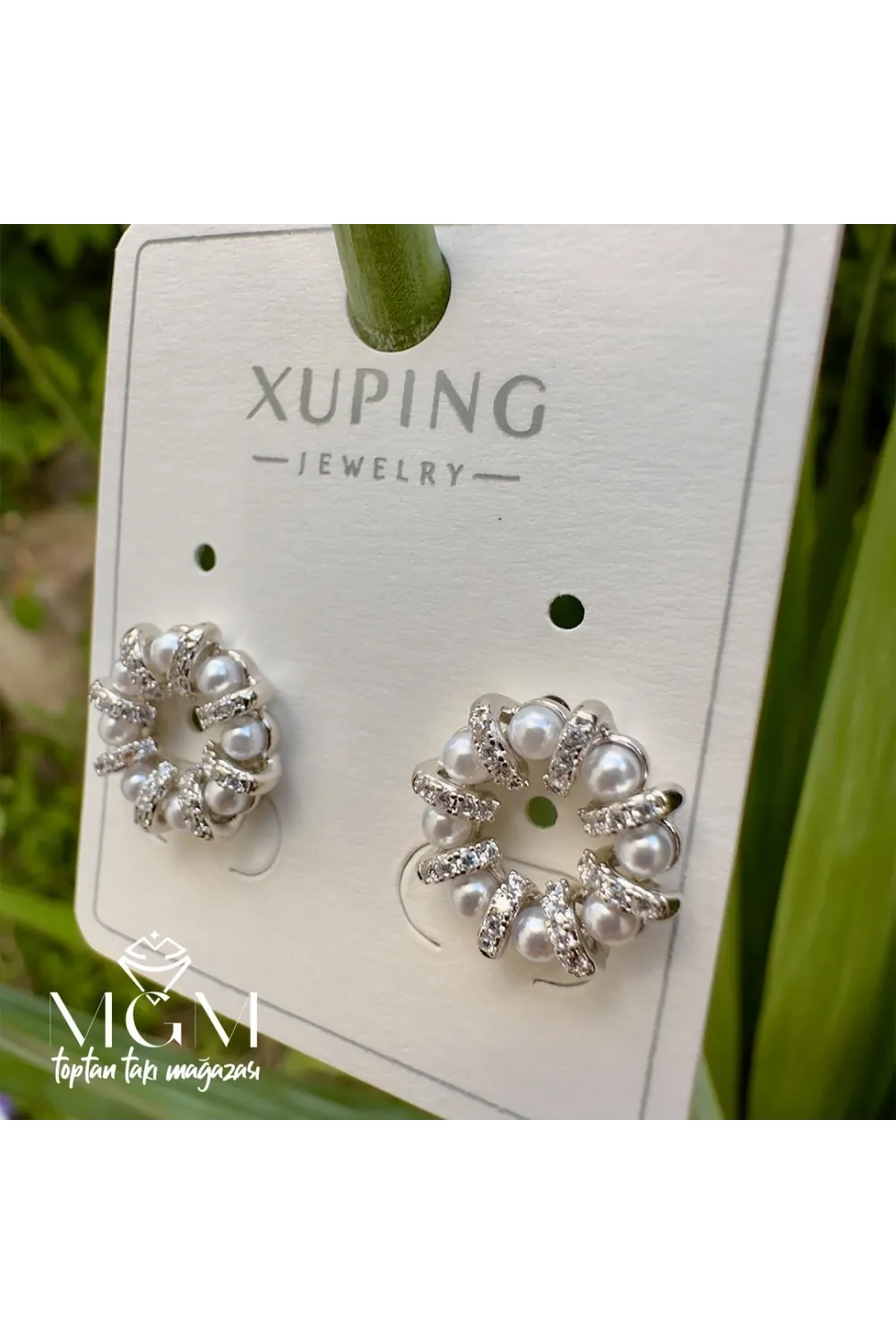Xuping Taşlı İnci Detaylı Küpe - Kp00221