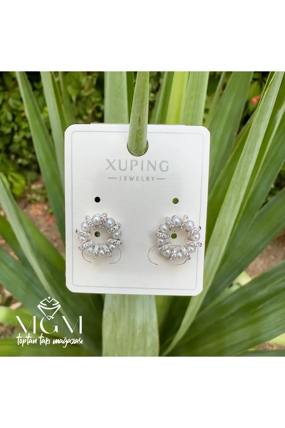 Xuping Taşlı İnci Detaylı Küpe - Kp00221