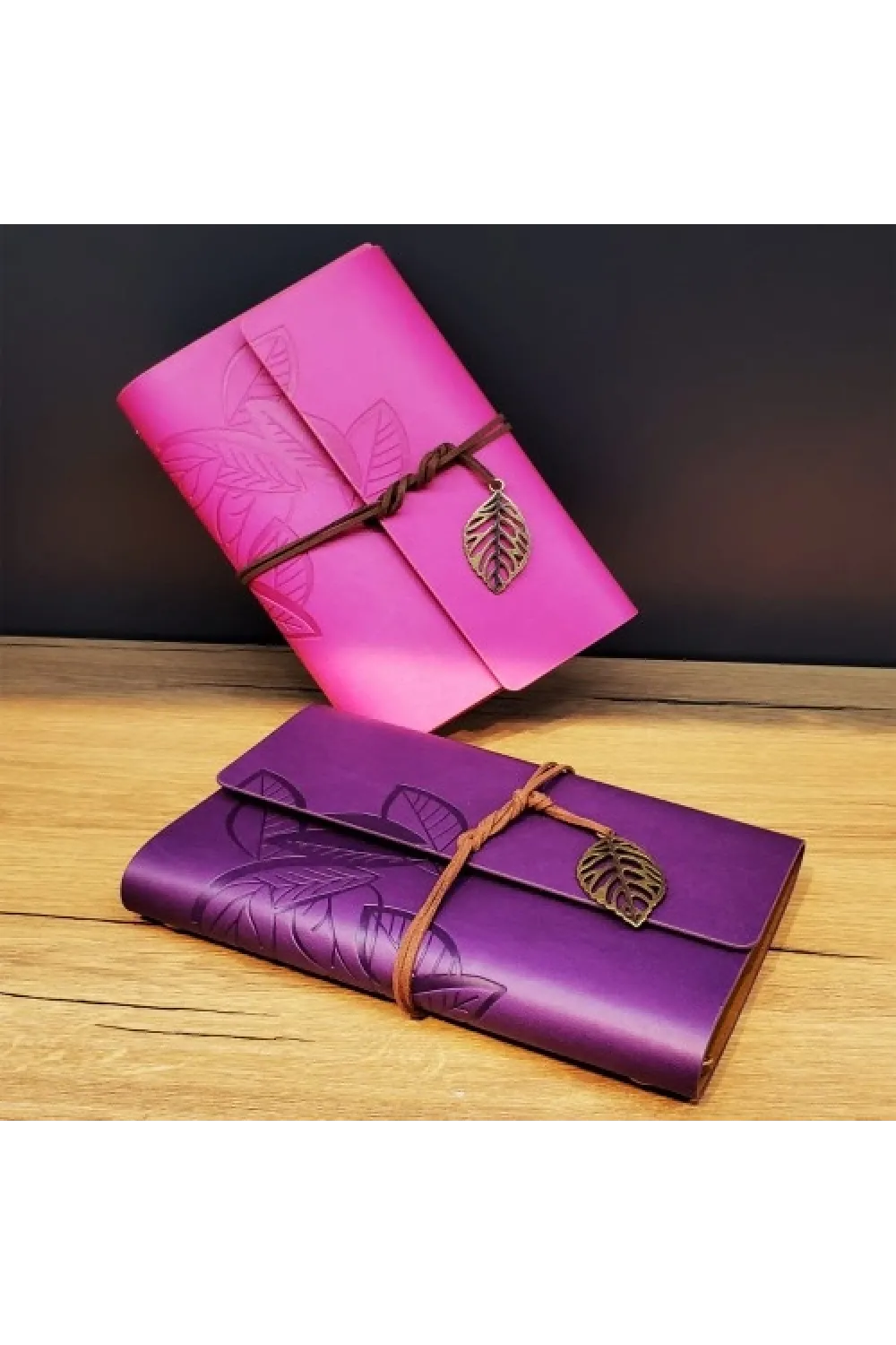 Yaprak Desenli Çizgisiz Deri Defter