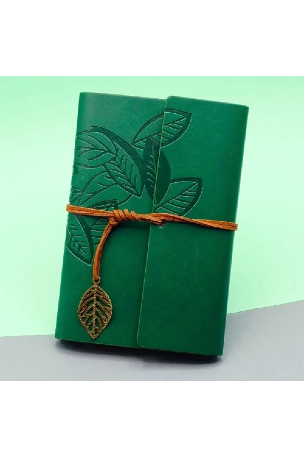 Yeşil Deri Kapaklı Yaprak Desenli Defter