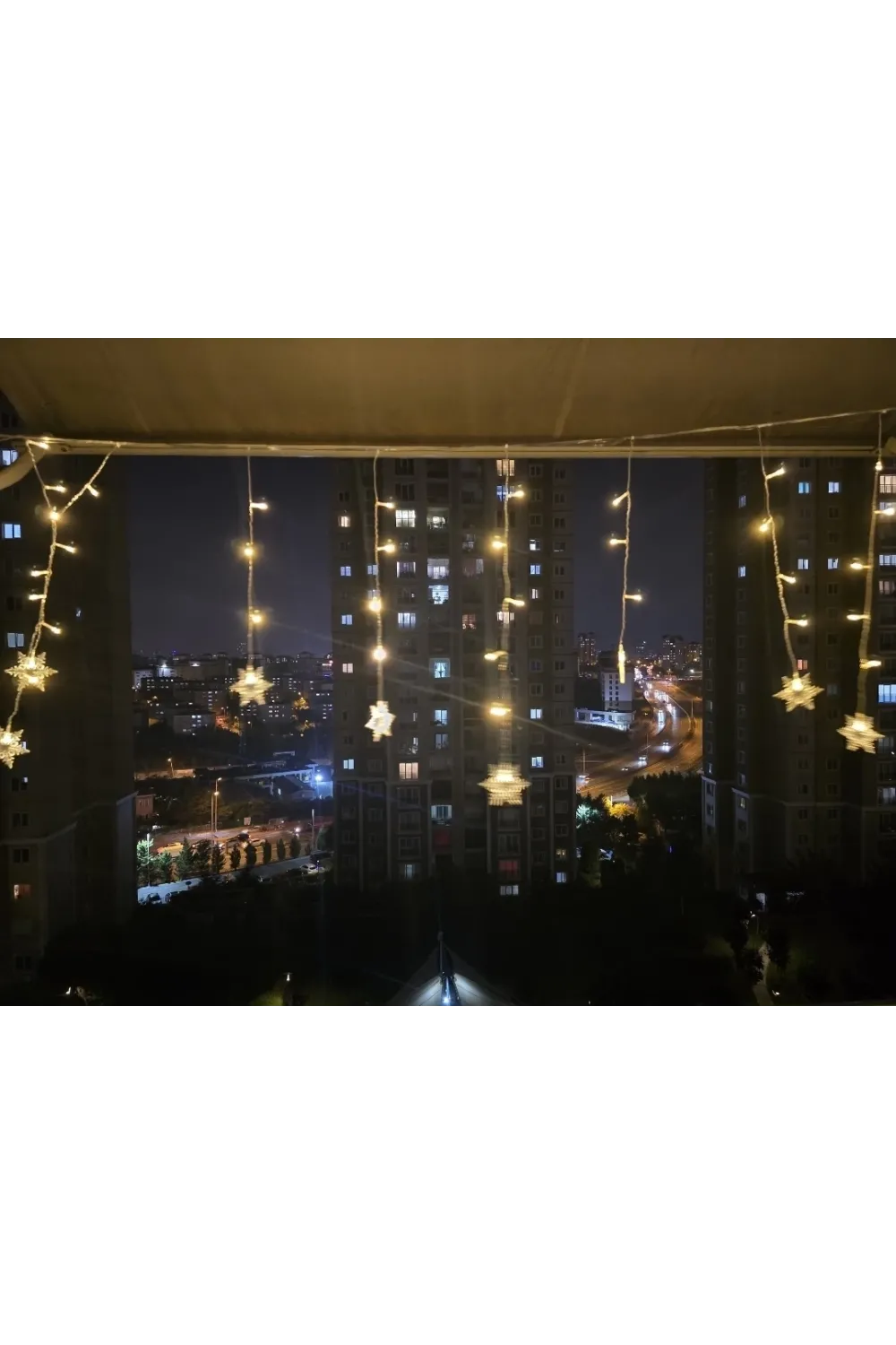 Yıldız 4m 96 Led 19 Saçak 40-50-60cm Gün Işığı Yıldız Boyutu:7cm