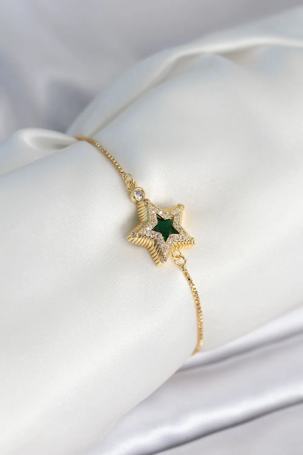 ietaks™ Yıldız Model Asansörlü Gold Renk Kadın Bileklik