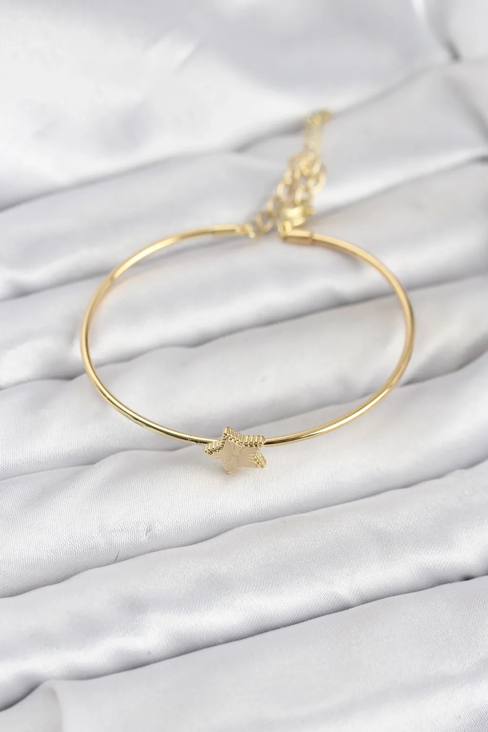 ietaks™ Yıldız Model Gold Renk Kadın Bileklik