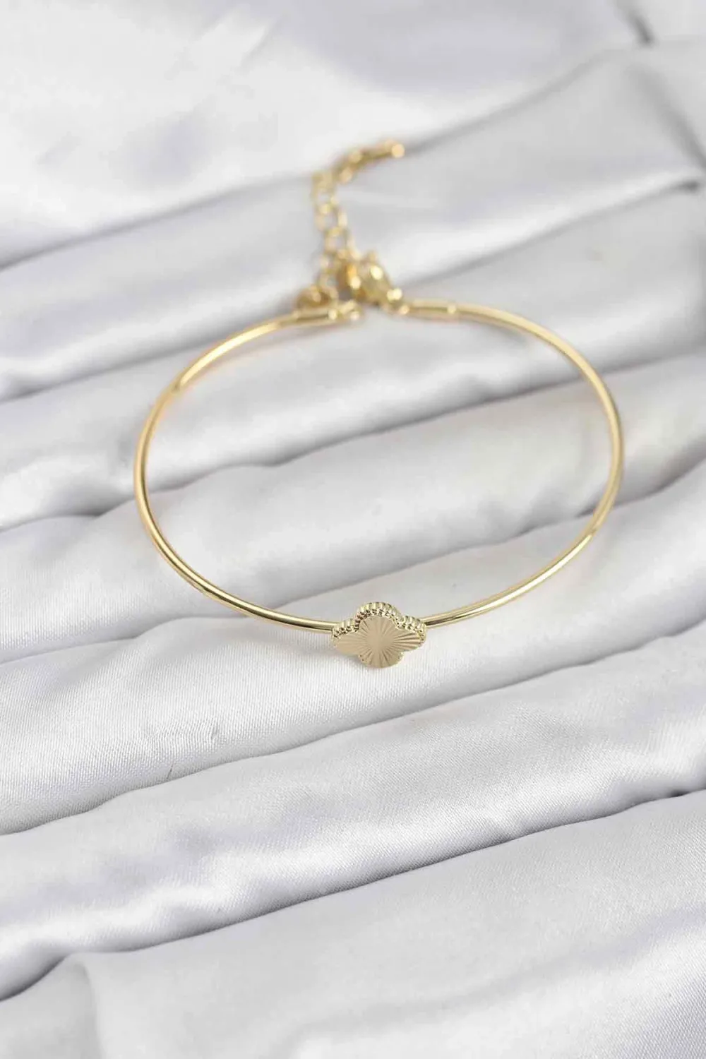 ietaks™ Yonca Model Gold Renk Kadın Bileklik