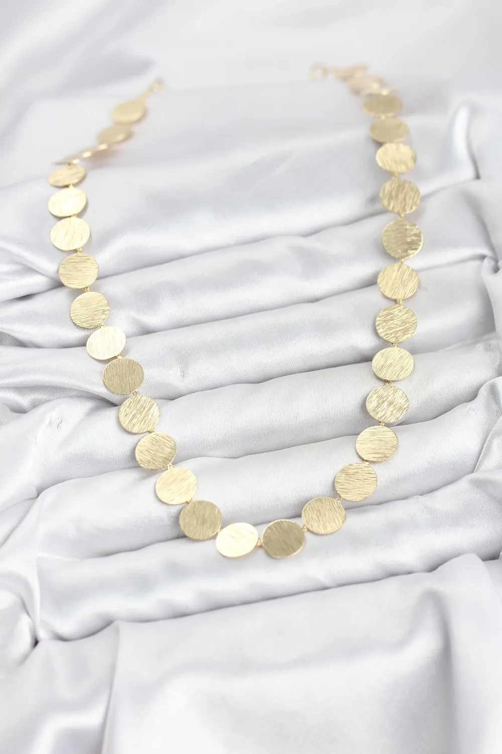 ietaks™ Yuvarlak Plaka Model Gold Renk Kadın Kolye