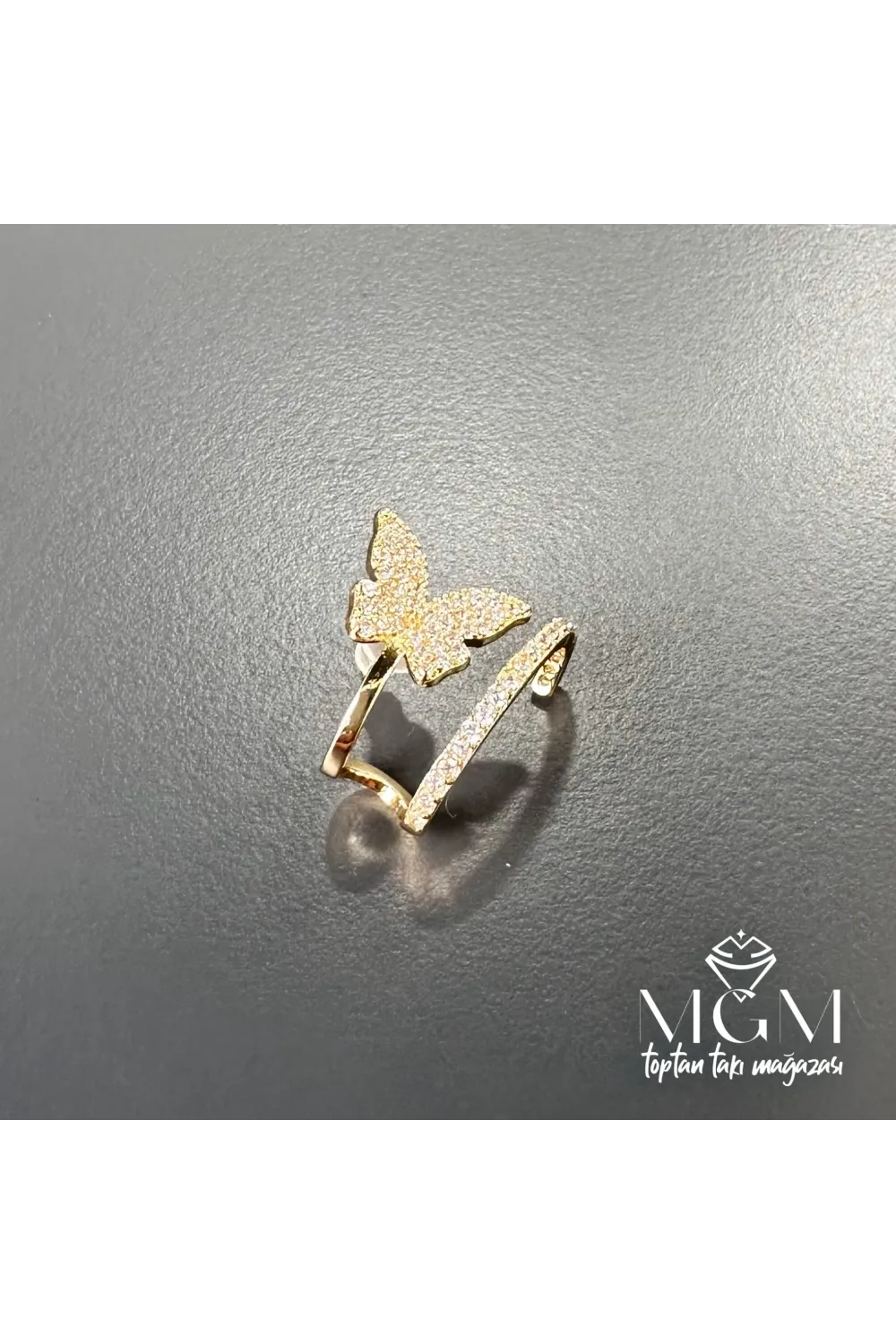 Zirkon Taşlı Kelebek Detaylı Küpe - Kp00126