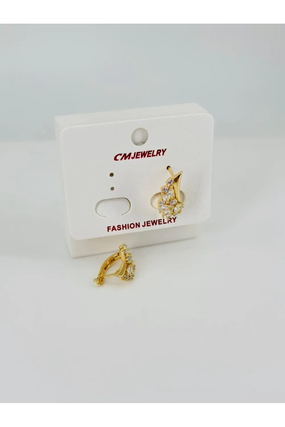   Zirkon Taşlı Pirinç Küpeler - Kp00451