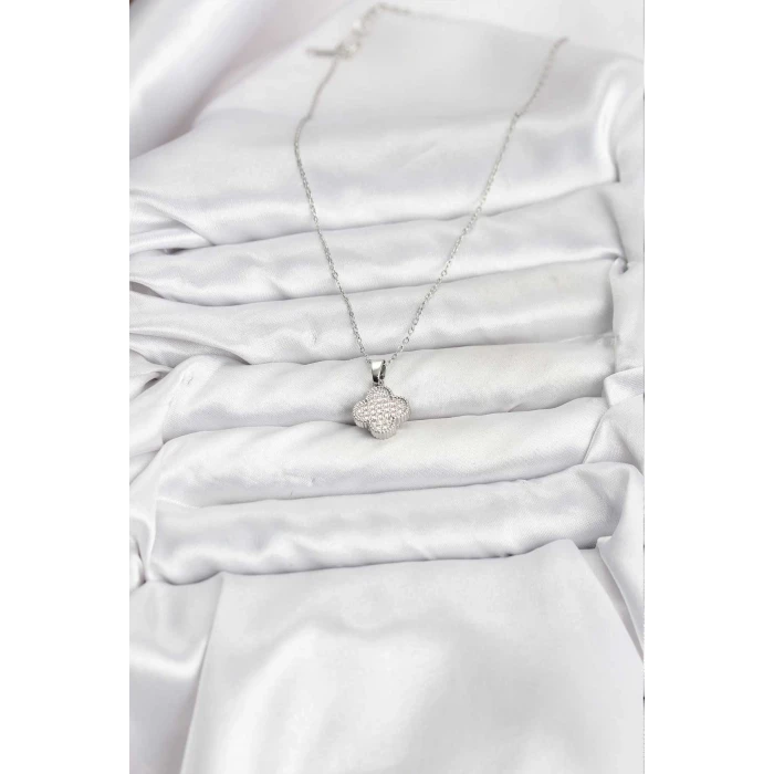 316L Çelik Zincir Gümüş Renk Zirkon Taşlı Yonca Model Kadın Kolye