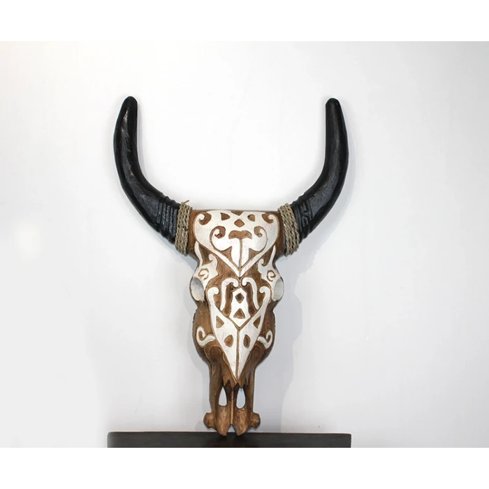 Duvara Asmalı Bufalo Kafası