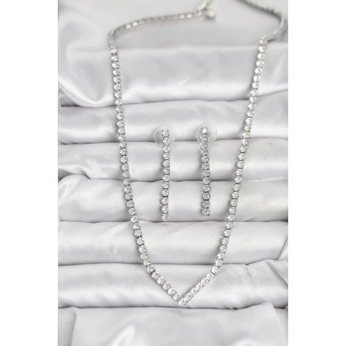 Gümüş Renk Zirkon Taşlı Kadın Kolye Küpe Seti