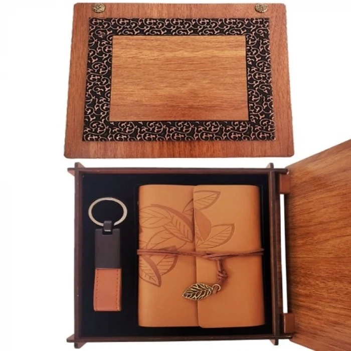 ieg ™ Ahşap Kutulu Taba Renk Deri Defter Anahtarlık Set