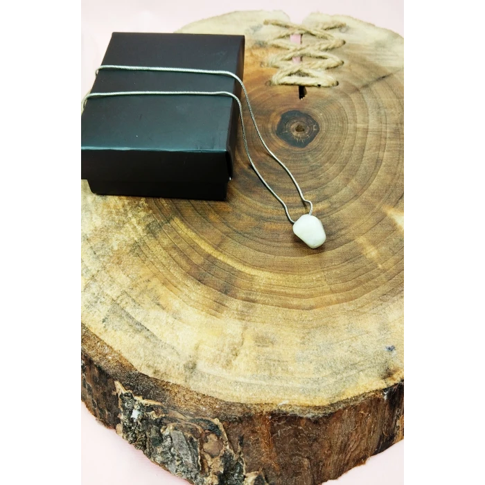 İEG Aytaşı Doğal Taşı Zincirli El Yapımı Kolye Uç: 2 cm Zincir: 20 cm Kutulu