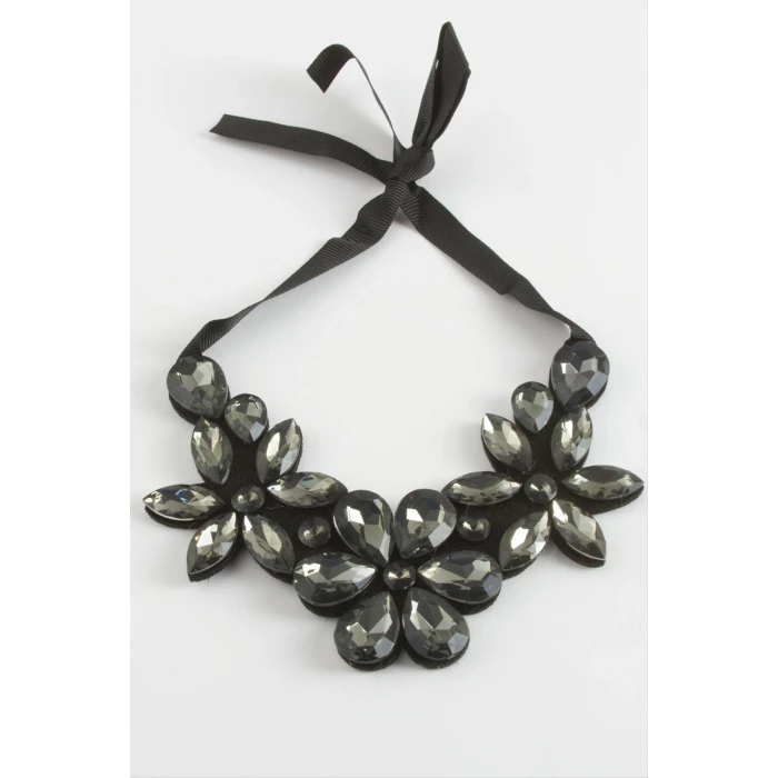 ieg™ Çiçek Taşlı Yaka Kolye