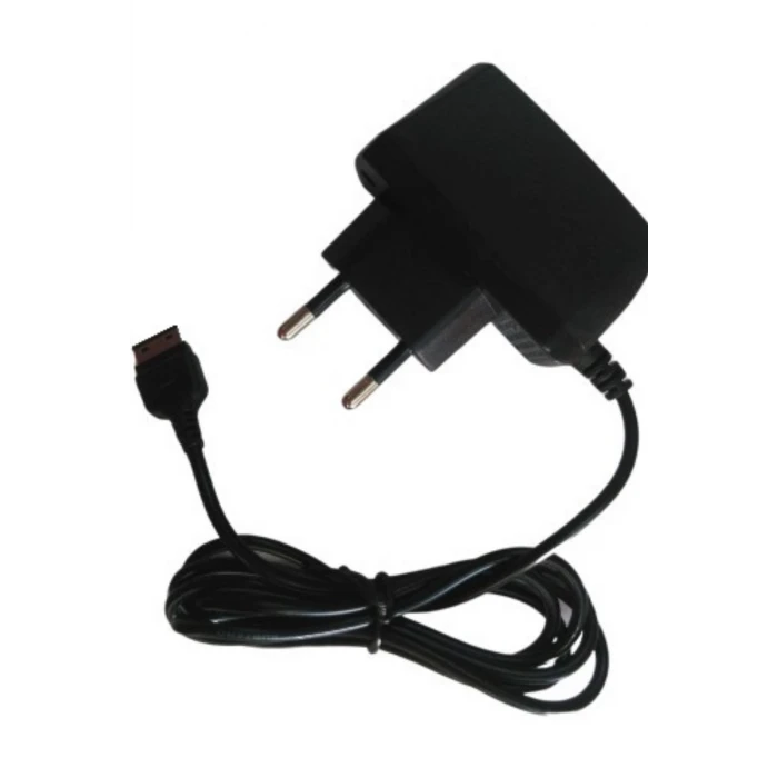 İEG Eski Model Telefon Şarj Aleti Samsung D880 KY40