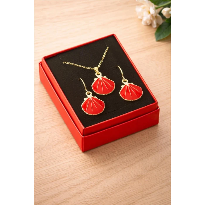 ieg™ İstiridye Mineli Kutulu Kolye Set