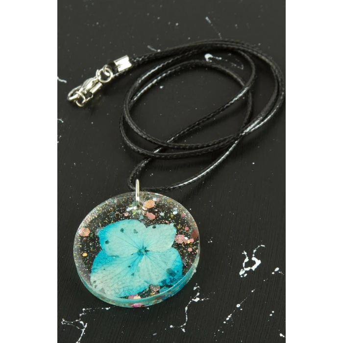 ieg™ Ortanca Çiçek Epoksi Kolye