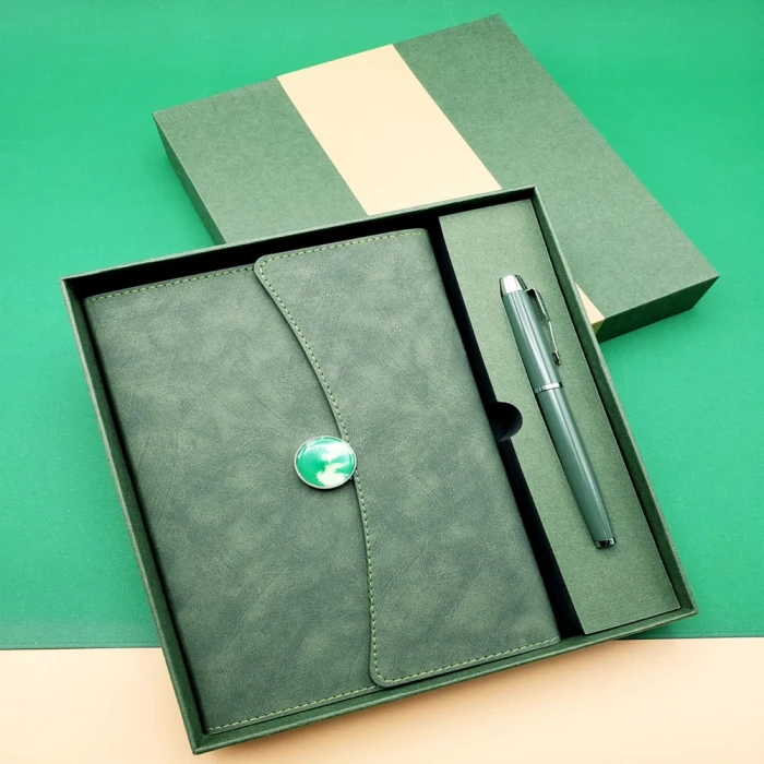 ieg™ Özel Kutulu Deri Defter Ve Roller Kalem Seti Yeşil