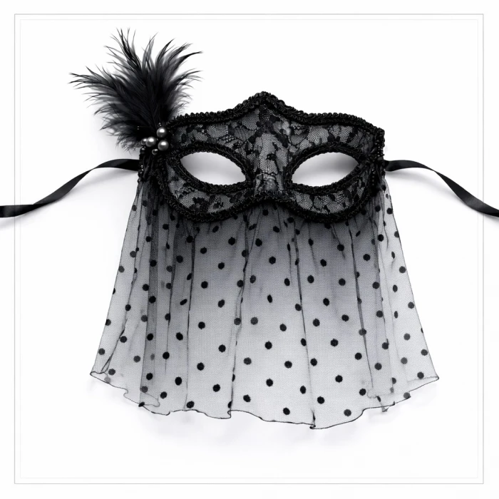 ieg™ Siyah Dantel Tüllü Peçeli Parti Maskesi - Tüylü İnci Detaylı