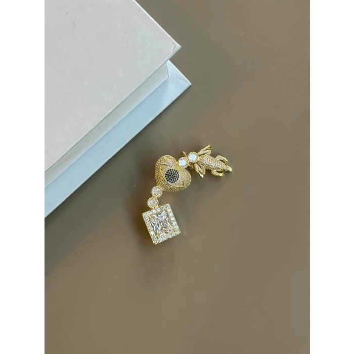 ieg™ Taşlı Kıkırdak Küpe - Altın