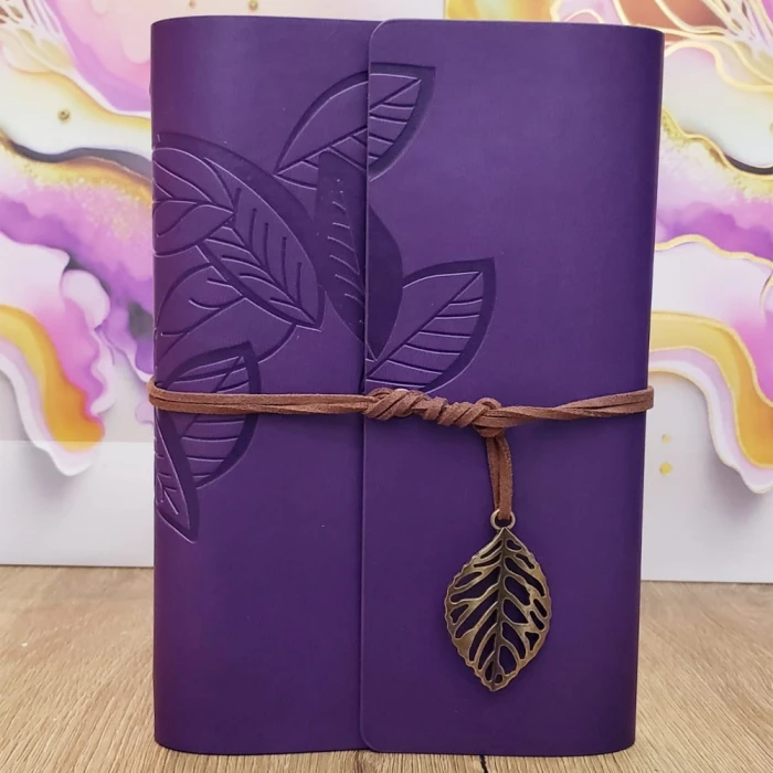 ieg™ Yaprak Desenli Çizgisiz Deri Defter Mor