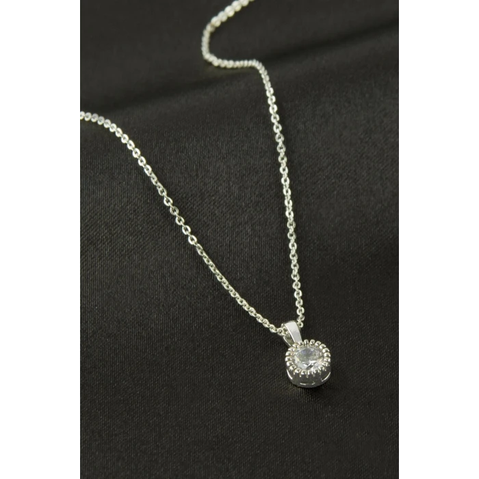 ieg™ Yuvarlak Zirkon Tek Taşlı Kolye