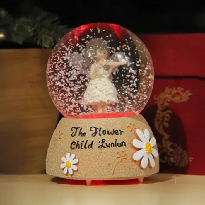 Kemancı Kız Kar Küresi Orta Boy