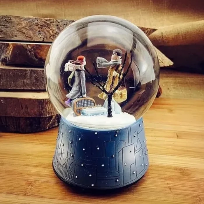 Kış Masalı Kar Küresi Orta Boy