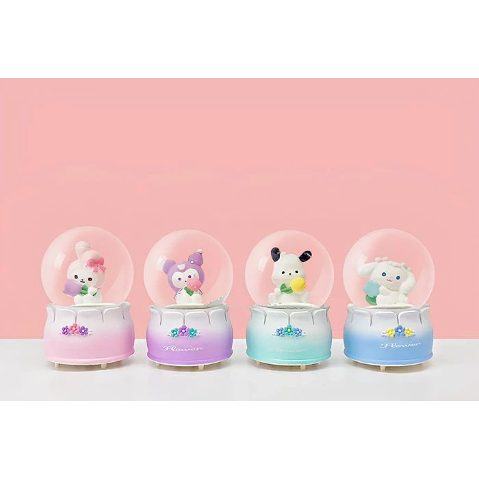 Kuromi Işıklı Kar Küresi 9 Cm