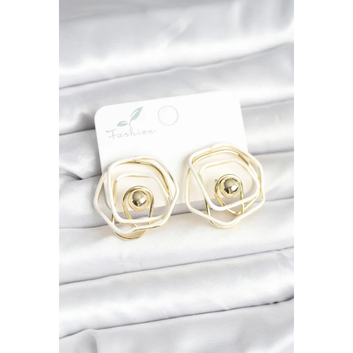 Pirinç Gold Renk Beyaz Mineli Geometrik Gül Model Kadın Küpe - TJ-BKP11375
