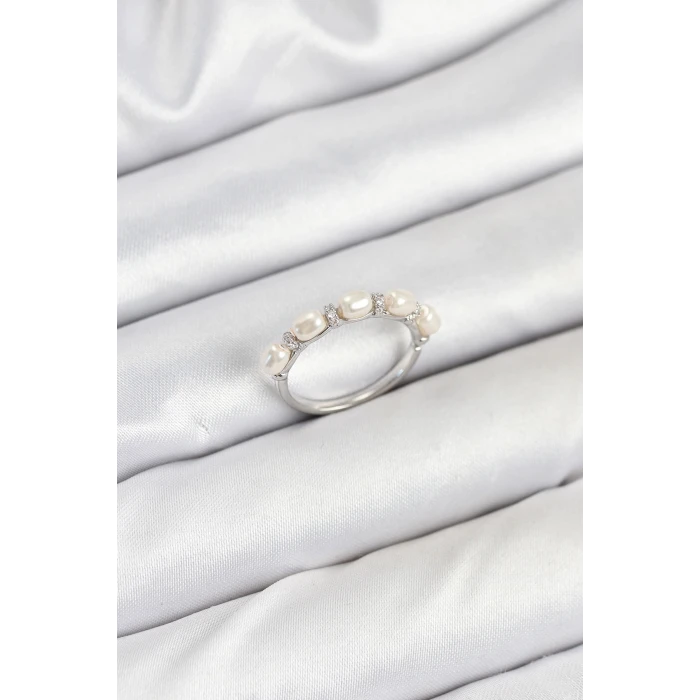 Pirinç Gümüş Renk Sıralı İncili Kadın Yüzük