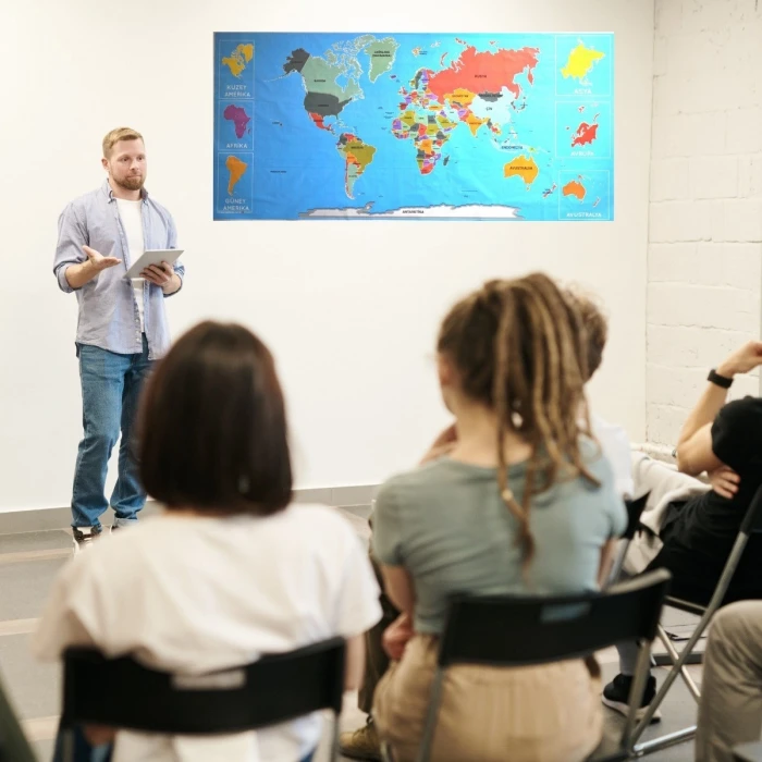 Renkli Atlas Dünya Haritası Manyetik Yapıştırıcı Gerektirmeyen Duvar Stickerı 118 CM * 56 CM (K95)