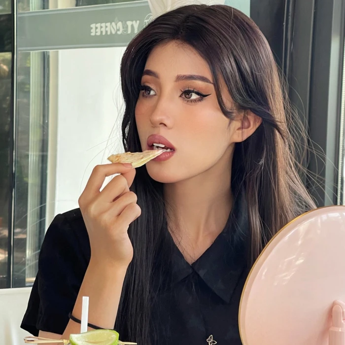 Sıcak Kahverengi Düz Tül Peruk