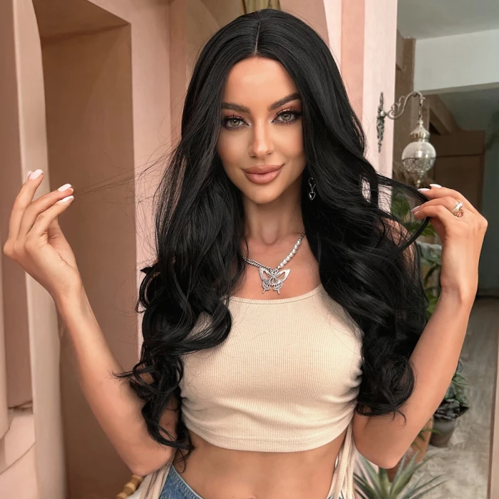 Uzun Siyah Su Dalgalı Tül Peruk