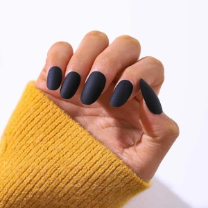 İEG 12 Adet Kendinden Yapışkanlı Tak ve Çık Mat Siyah Takma Tırnak