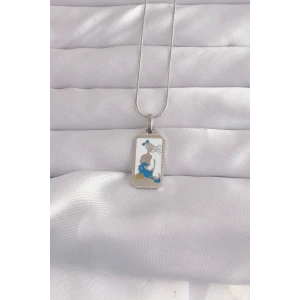 ieg™ 316L Çelik Gümüş Renk Beyaz Mineli Kız Figür Tarot Kolye