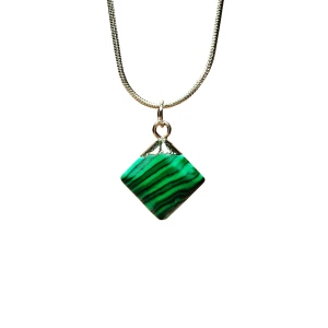 İEG Malakit Doğal Taşı Zincirli El Yapımı Kolye Uç: 1,5 cm Zincir: 20 cm Kutulu